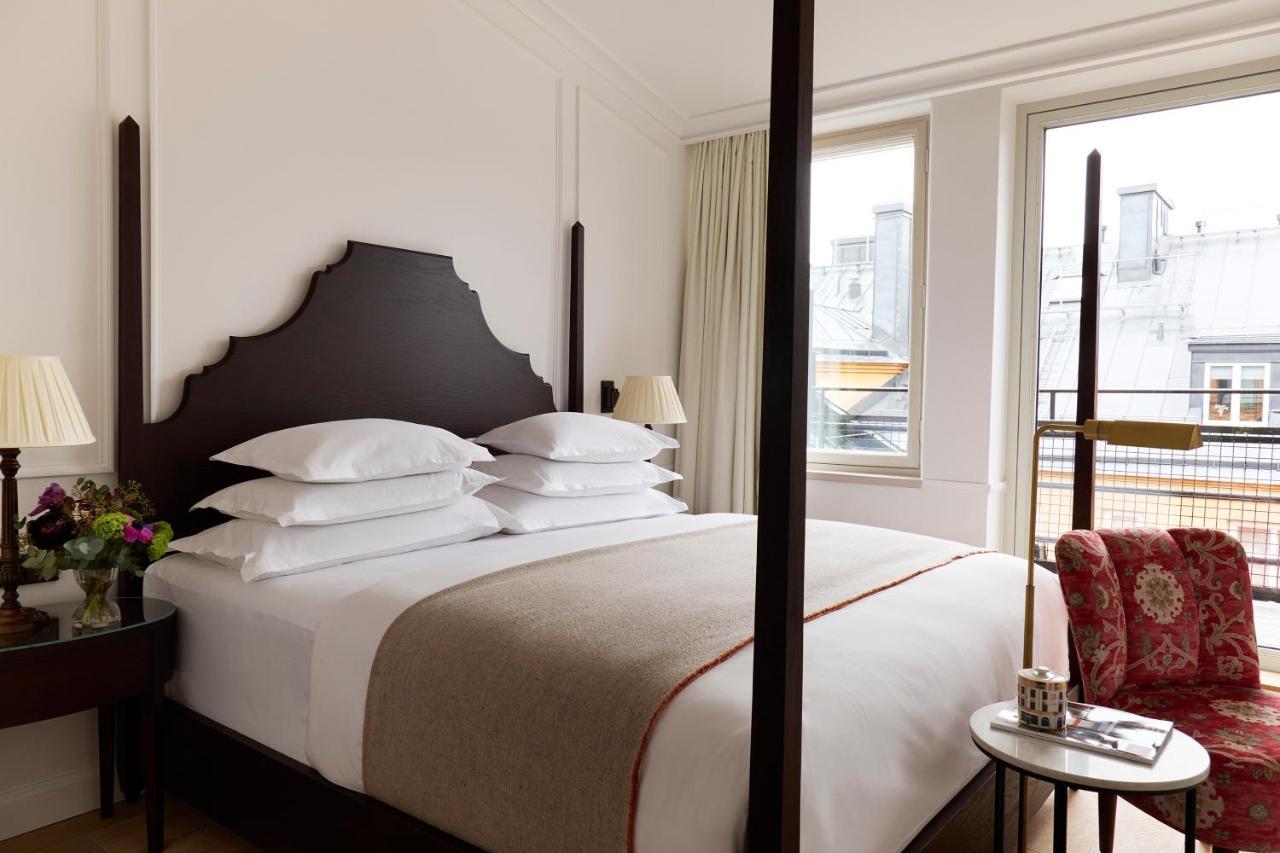 Villa Dagmar Stockholm Exterior foto A room at the Hotel de Crillon