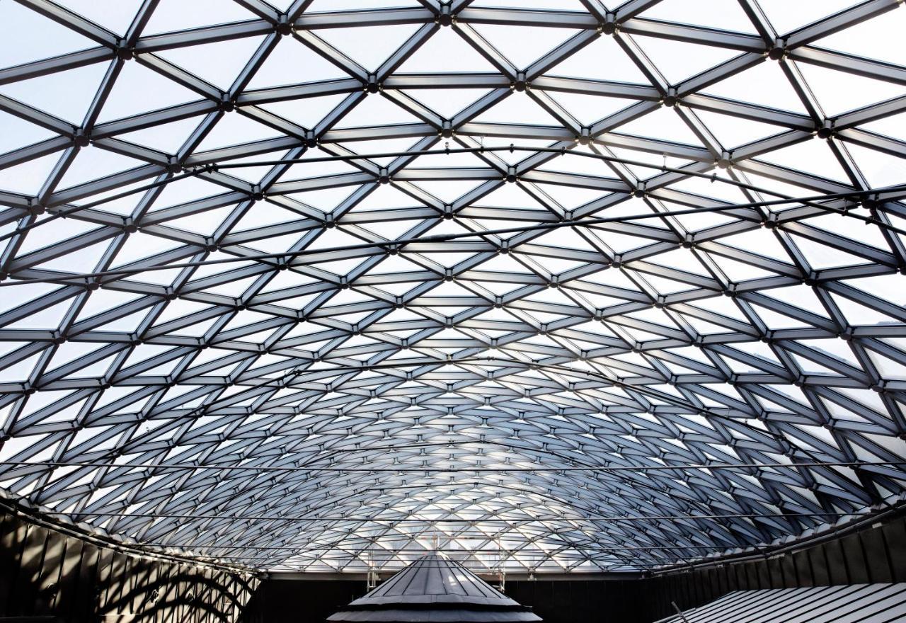 Villa Dagmar Stockholm Exterior foto The roof of the National Gallery, Berlin